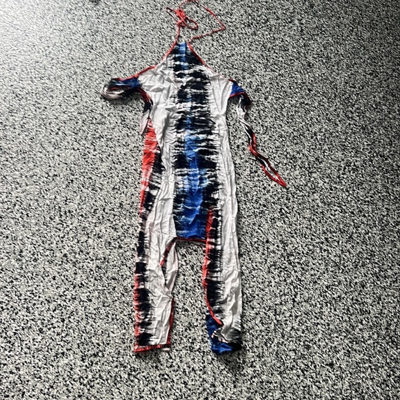 Indah small red/white/black/blue - Picture 6 of 10